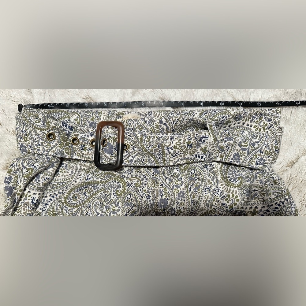 Cynthia Rowley Bohemian Floral Paisley Shorts with Brown Belt - Picture 2 of 9